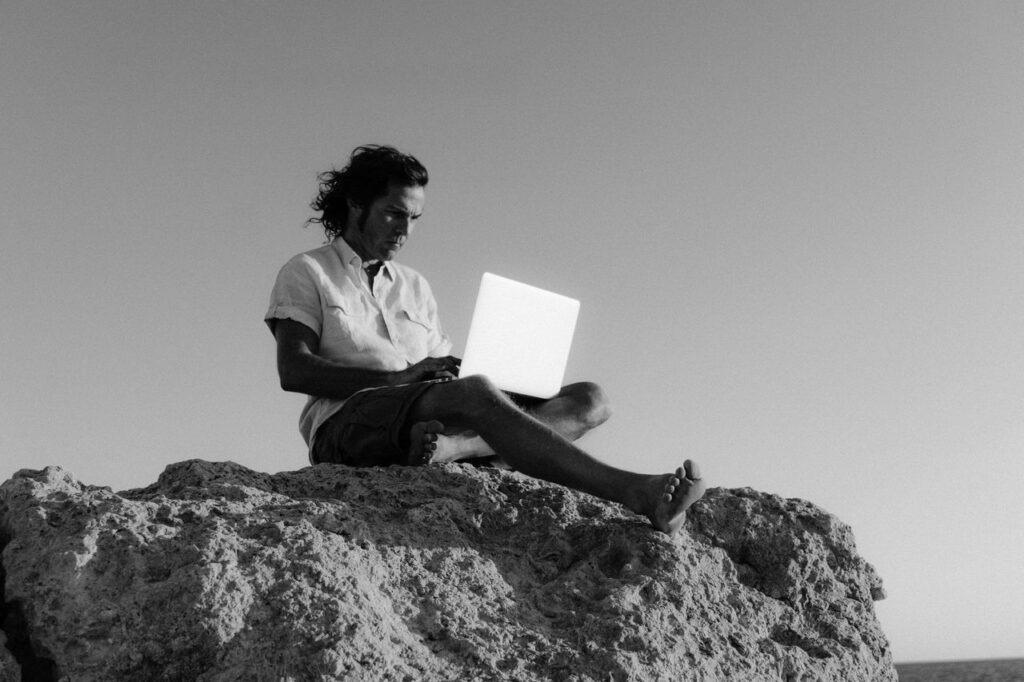 How to become a digital nomad?