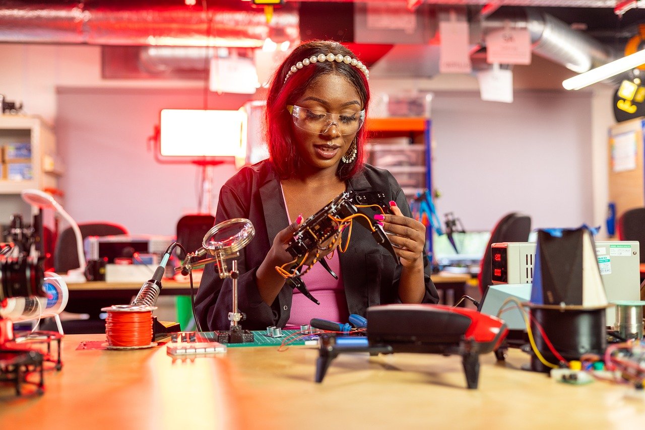 Tech Addctions 5 Things to Overcome Your Tech Addiction - Tricky Enough
