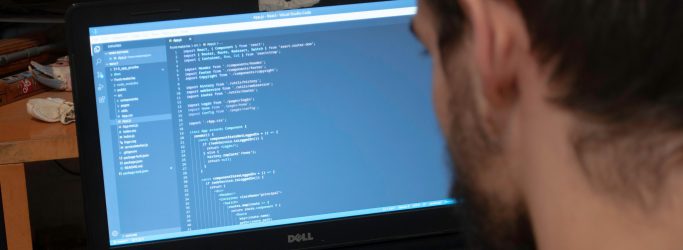 5 Essential Tips on How to Become a Full Stack Developer