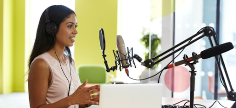 8 Simple Ways to Start a Podcast with No Audience