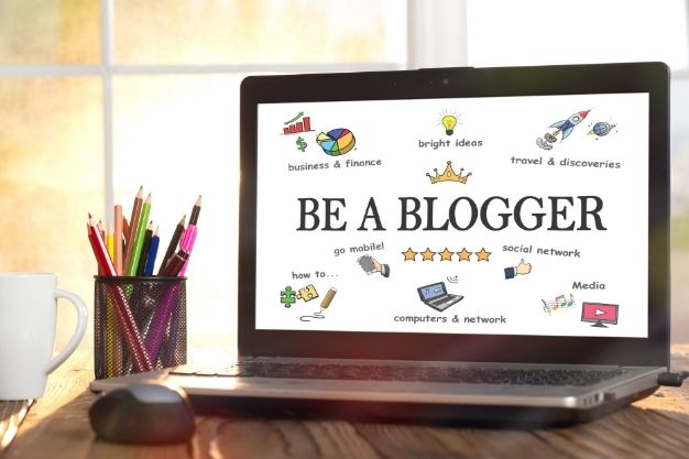 Why Is Blogging The Best Money-making Option?