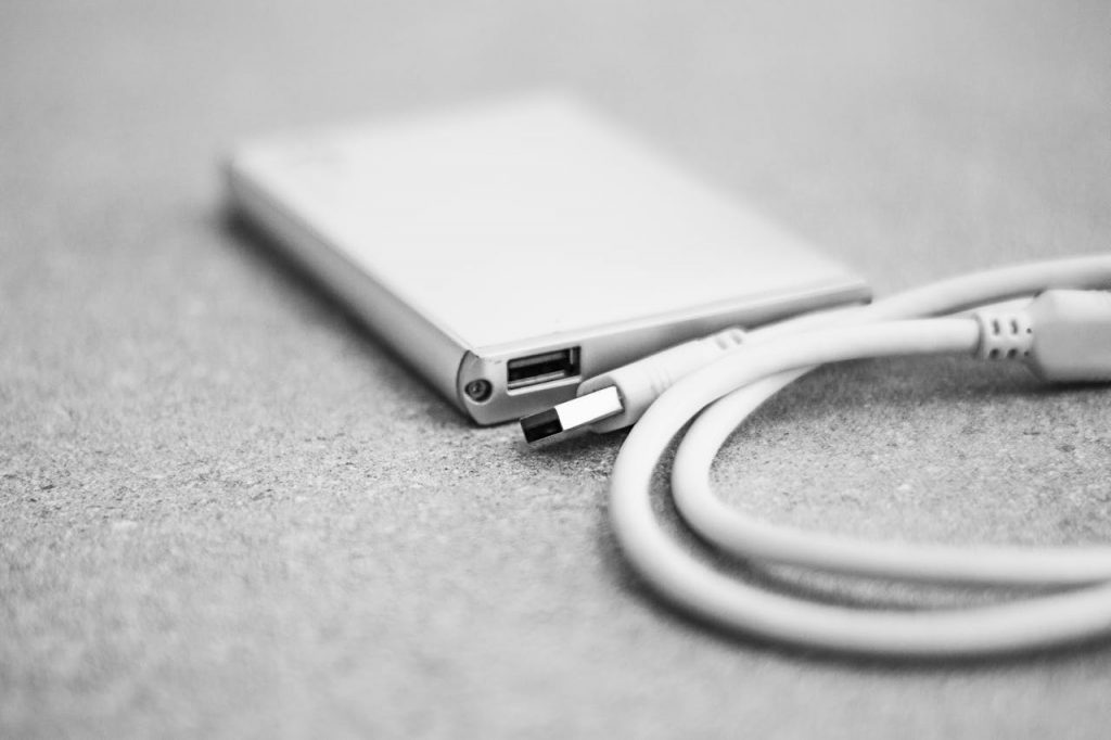 How To Use SSD And HDD Together