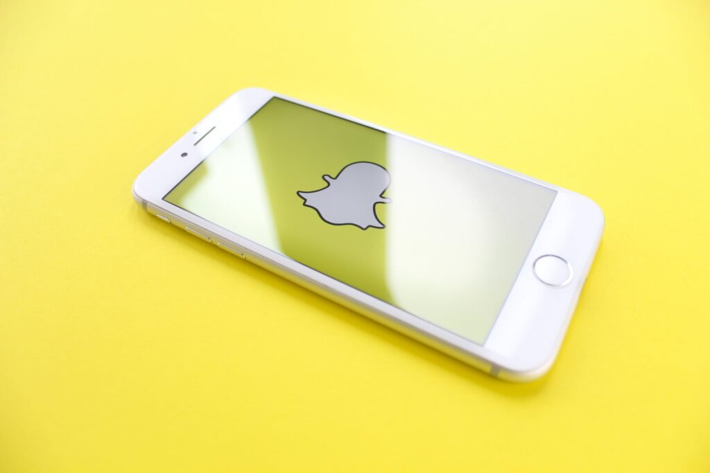How to Make an App Like Snapchat? - Tricky Enough