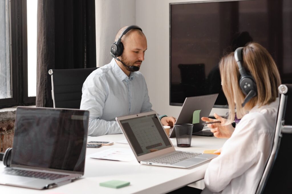 Overcoming Challenges in Remote Tech Support for a Hybrid Environment